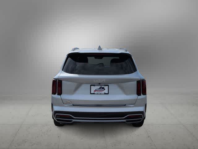 Thumbnail: 2022 Kia Sorento - 7