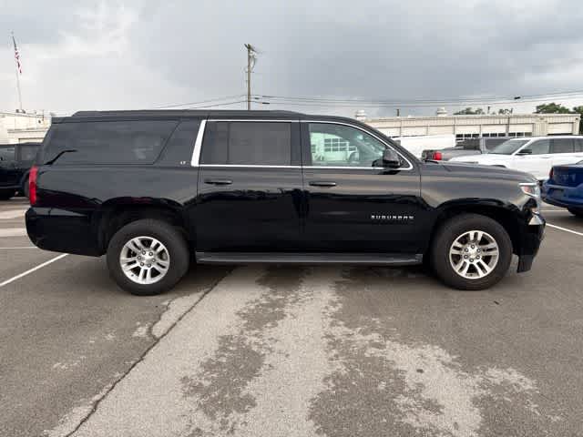 Thumbnail: 2016 Chevrolet Suburban - 4