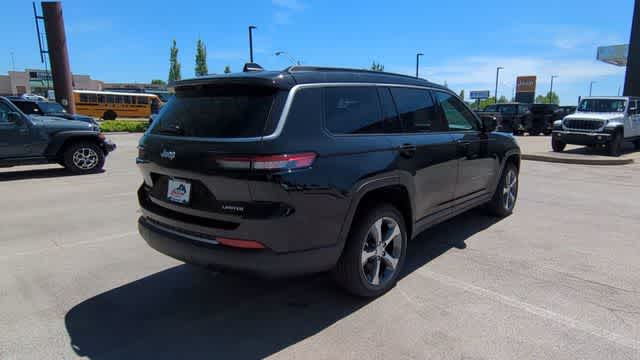 Thumbnail: 2026 Jeep Grand Cherokee L - 8