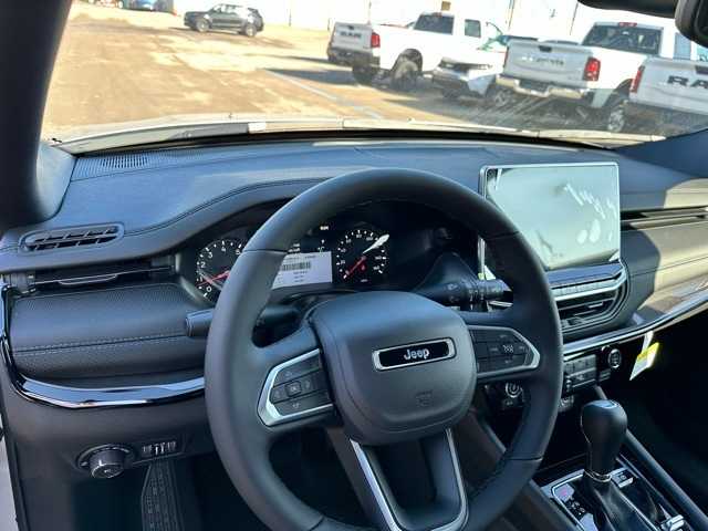 Thumbnail: 2026 Jeep Compass - 3