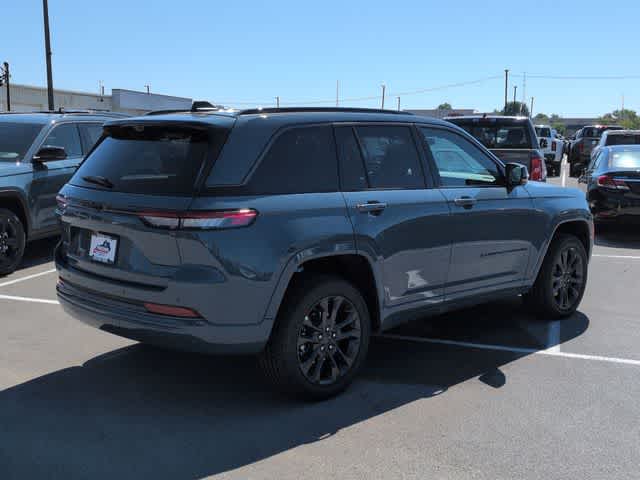 Thumbnail: 2026 Jeep Grand Cherokee - 8