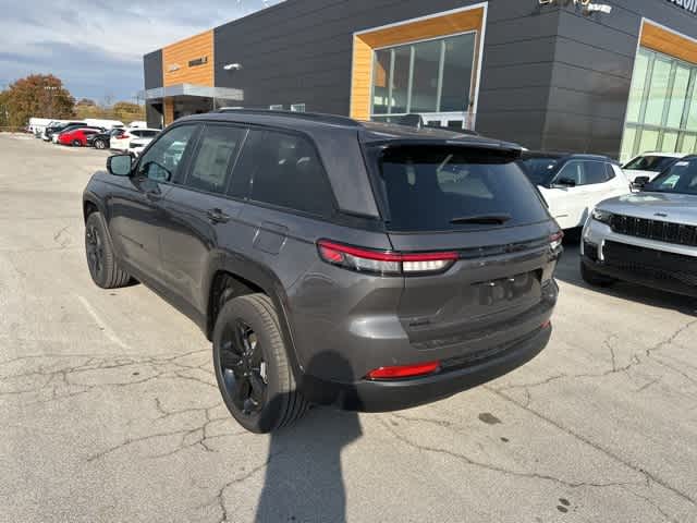 Thumbnail: 2025 Jeep Grand Cherokee - 13