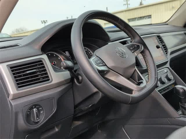 Thumbnail: 2021 Volkswagen Atlas - 16