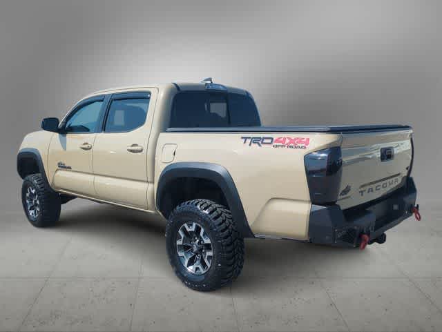 Thumbnail: 2017 Toyota Tacoma - 6