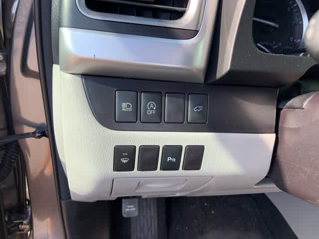Thumbnail: 2018 Toyota Highlander - 10