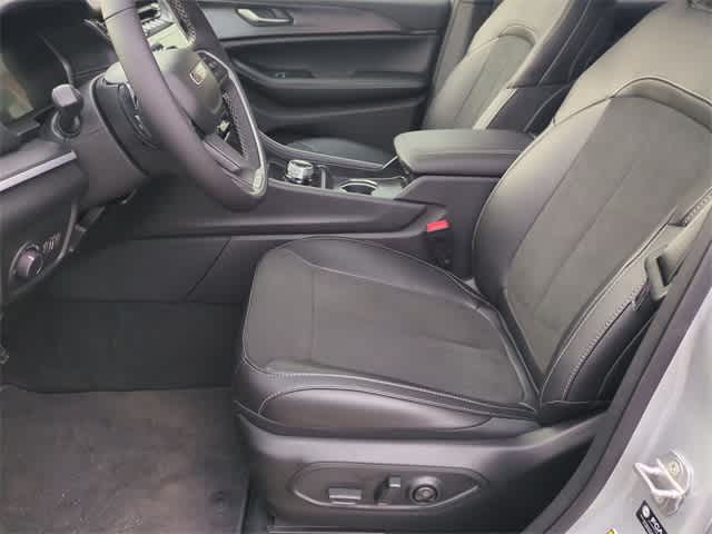 Thumbnail: 2025 Jeep Grand Cherokee - 15