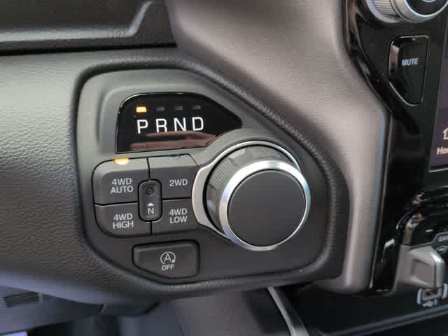 Thumbnail: 2026 RAM 1500 - 32