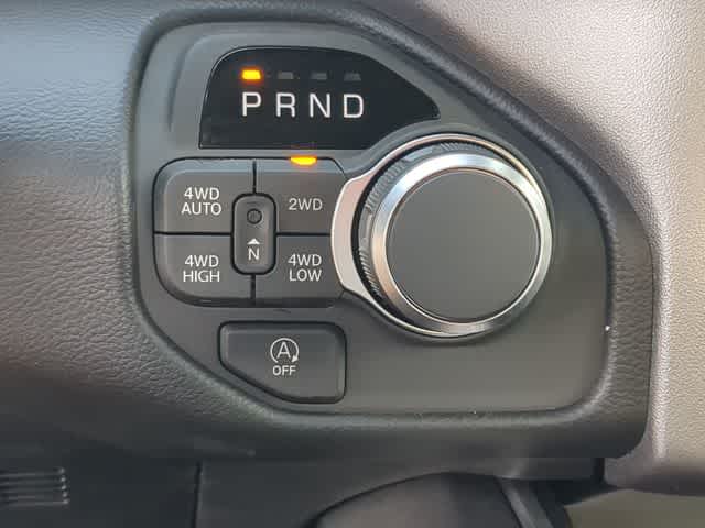 Thumbnail: 2026 RAM 1500 - 32