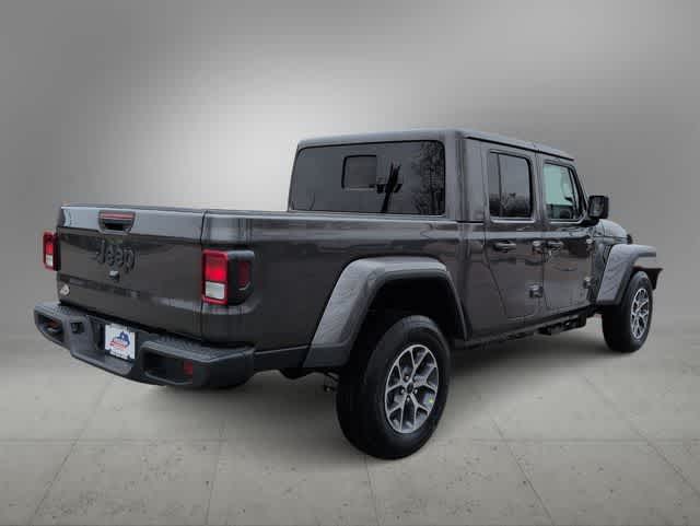 Thumbnail: 2026 Jeep Gladiator - 8
