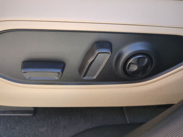 Thumbnail: 2026 Jeep Grand Cherokee - 17