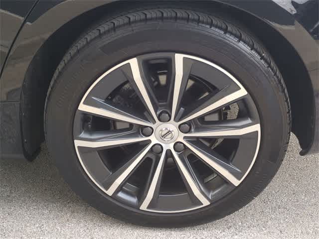 Thumbnail: 2021 Volvo S60 - 14