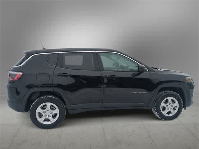 Thumbnail: 2022 Jeep Compass - 9