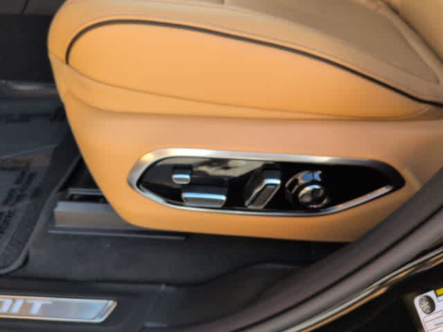 Thumbnail: 2026 Jeep Grand Cherokee - 18