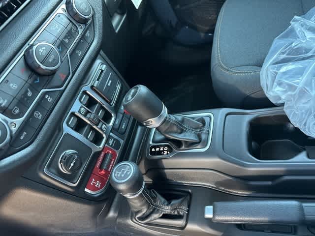 Thumbnail: 2026 Jeep Wrangler - 6