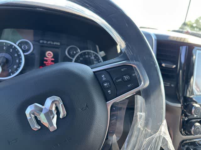Thumbnail: 2026 RAM 1500 - 7