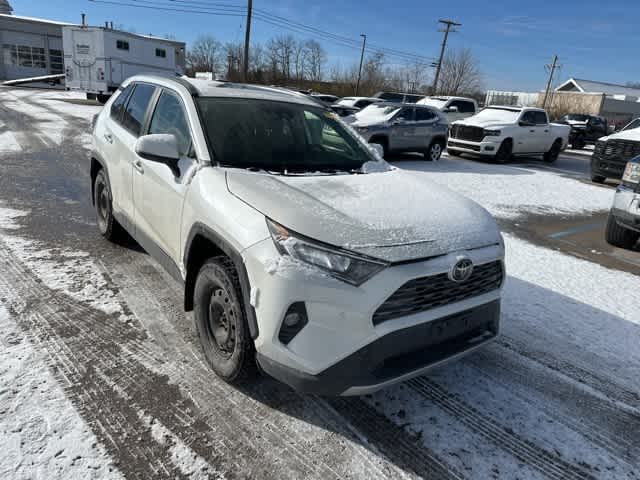 Thumbnail: 2019 Toyota RAV4 - 28