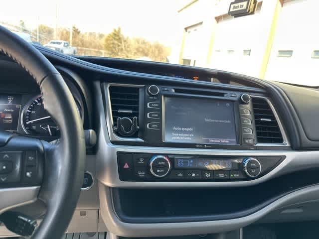 Thumbnail: 2014 Toyota Highlander - 8