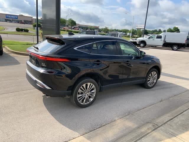 Thumbnail: 2021 Toyota Venza - 20