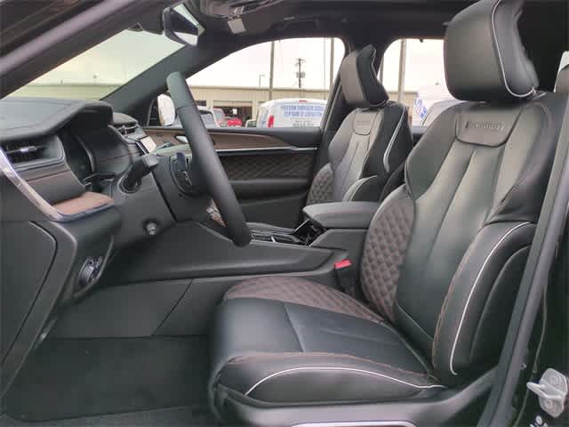 Thumbnail: 2025 Jeep Grand Cherokee - 17