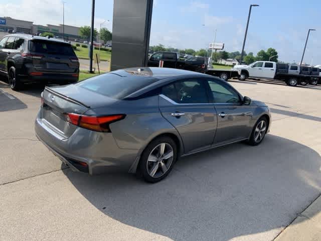 Thumbnail: 2019 Nissan Altima - 23