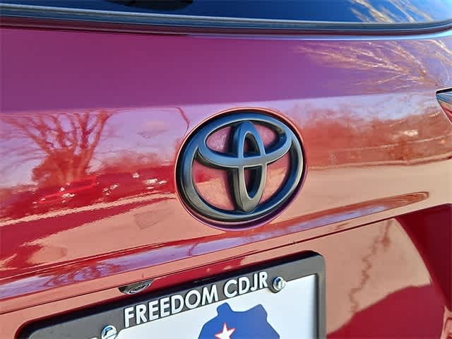 Thumbnail: 2022 Toyota Highlander - 12