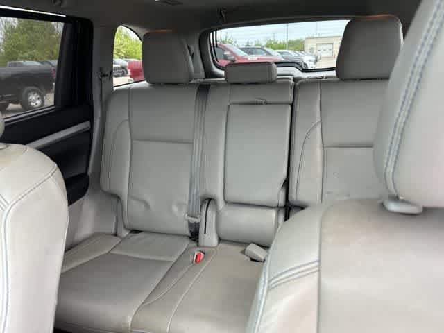 Thumbnail: 2018 Toyota Highlander - 6