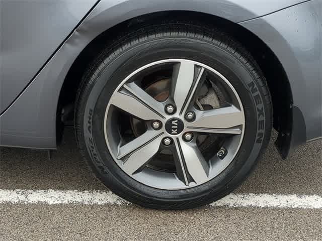 Thumbnail: 2018 Kia Forte - 13