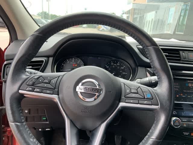 Thumbnail: 2019 Nissan Rogue Sport - 10
