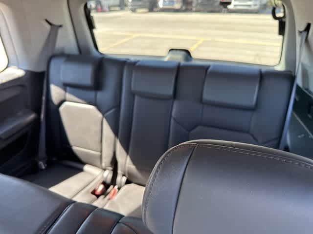 Thumbnail: 2011 Honda Pilot - 11