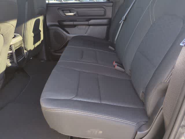 Thumbnail: 2026 RAM 1500 - 18