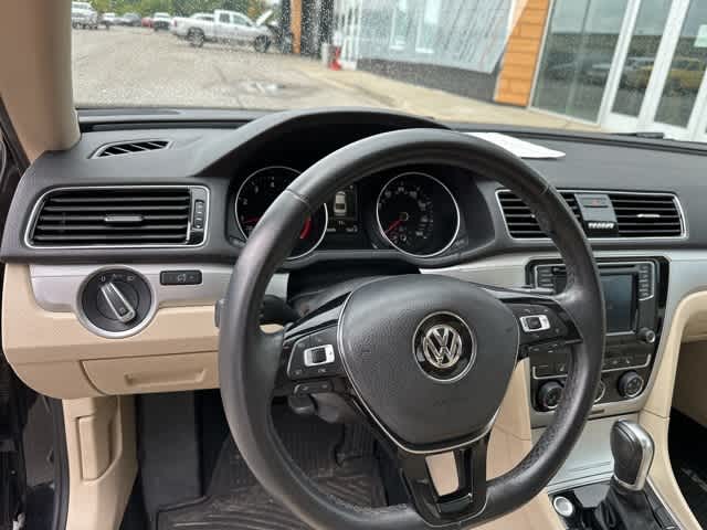 Thumbnail: 2019 Volkswagen Passat - 5