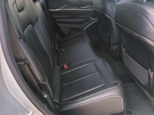 Thumbnail: 2022 Jeep Grand Cherokee - 22