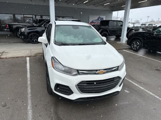 Thumbnail: 2020 Chevrolet Trax - 18