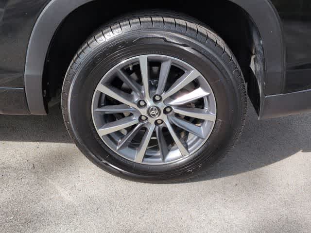 Thumbnail: 2018 Toyota Highlander - 14