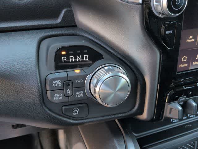 Thumbnail: 2026 RAM 1500 - 32
