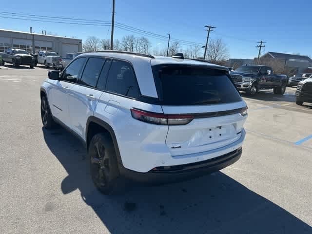 Thumbnail: 2023 Jeep Grand Cherokee - 19