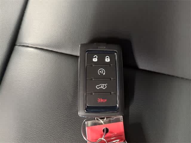 Thumbnail: 2025 Jeep Grand Cherokee - 37