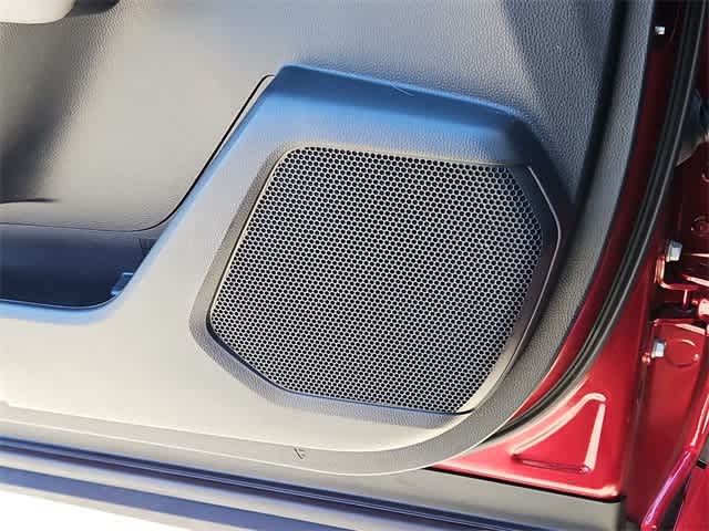 Thumbnail: 2022 Toyota Highlander - 32