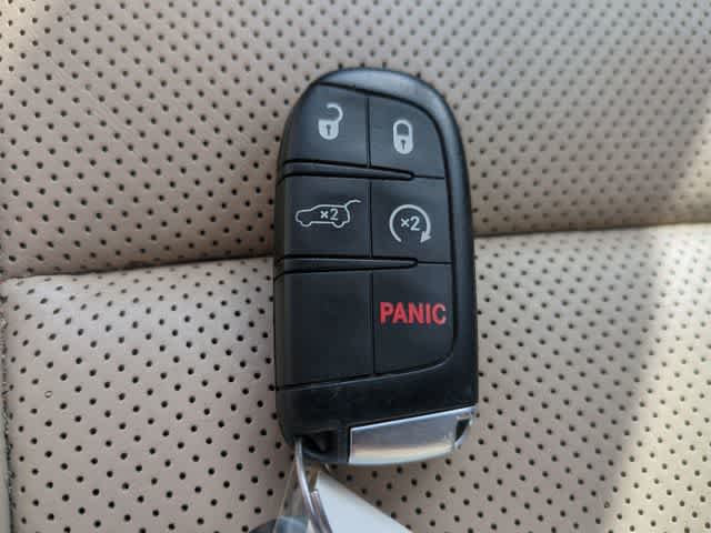 Thumbnail: 2020 Jeep Grand Cherokee - 36