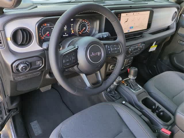 Thumbnail: 2025 Jeep Gladiator - 10