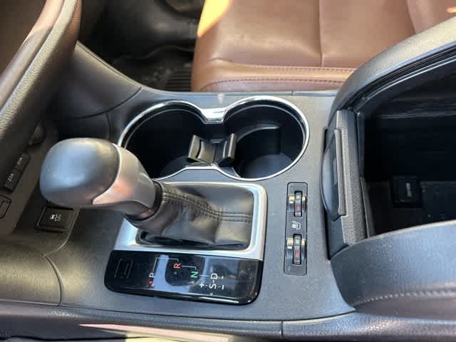 Thumbnail: 2017 Toyota Highlander - 7