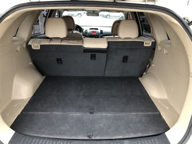 Thumbnail: 2011 Kia Sorento - 27