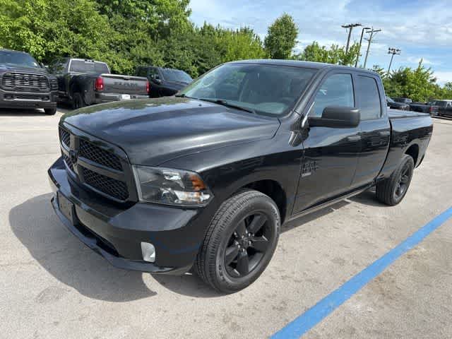 Thumbnail: 2019 RAM 1500 Classic - 2