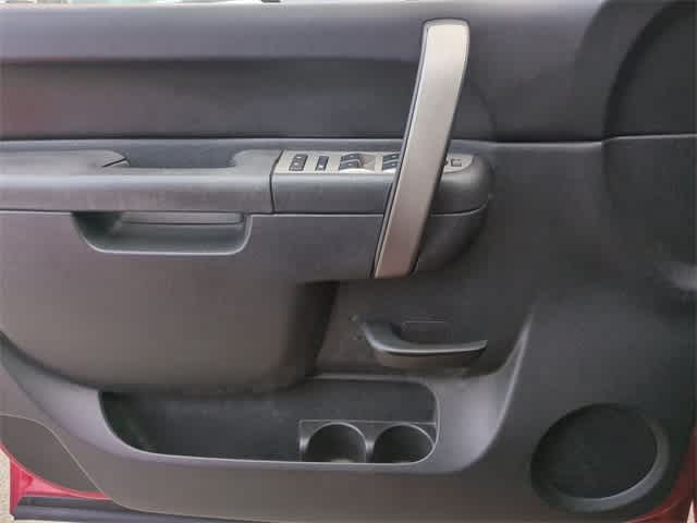 Thumbnail: 2011 Chevrolet Silverado 1500 - 28