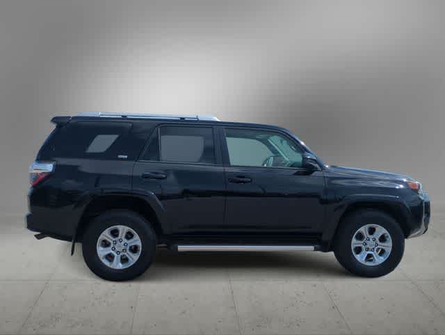 Thumbnail: 2016 Toyota 4Runner - 9