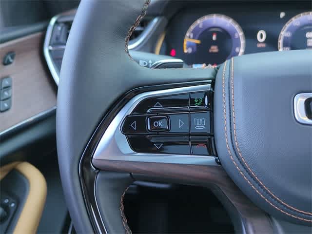 Thumbnail: 2025 Jeep Grand Cherokee - 25