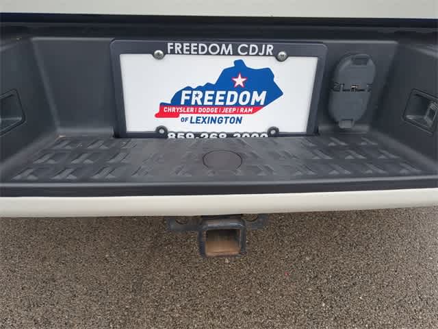 Thumbnail: 2018 Nissan Titan - 36