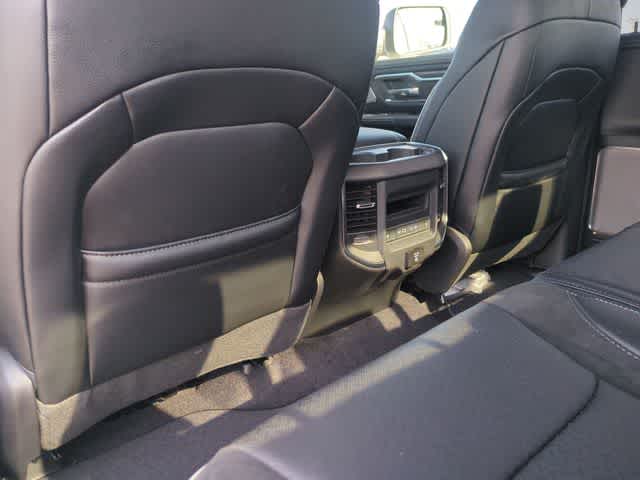 Thumbnail: 2026 RAM 1500 - 18