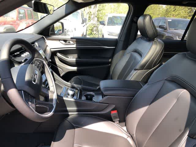 Thumbnail: 2026 Jeep Grand Cherokee - 14