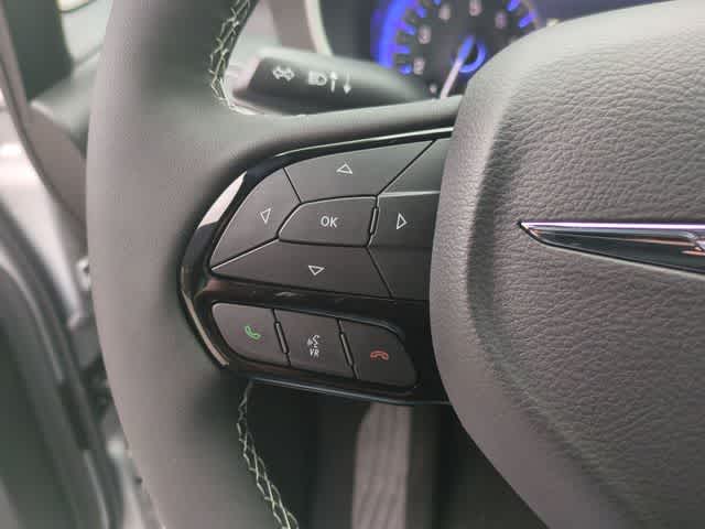 Thumbnail: 2026 Chrysler Pacifica - 24